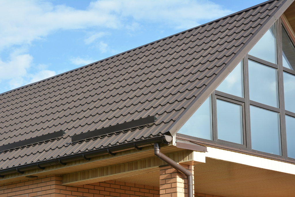 metal-roofing-panels-with-ice-dams.jpg